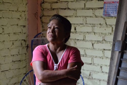 agencia frotar y tirar pequeña mama agencia frotar y tirar pequeña mama